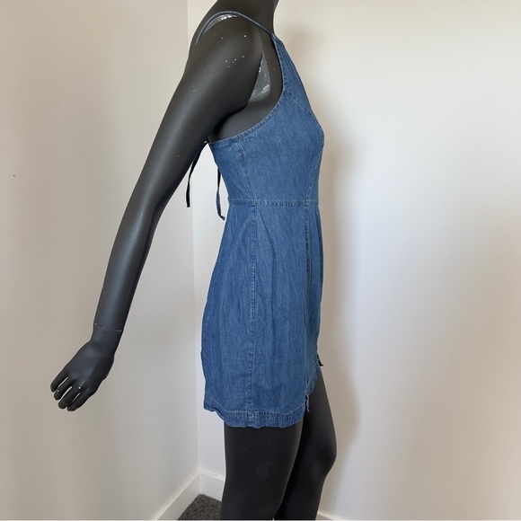 ⚪️ ASOS DESIGN Hourglass soft denim halterneck slip dress in midwash / Size 4 - Picture 6 of 7